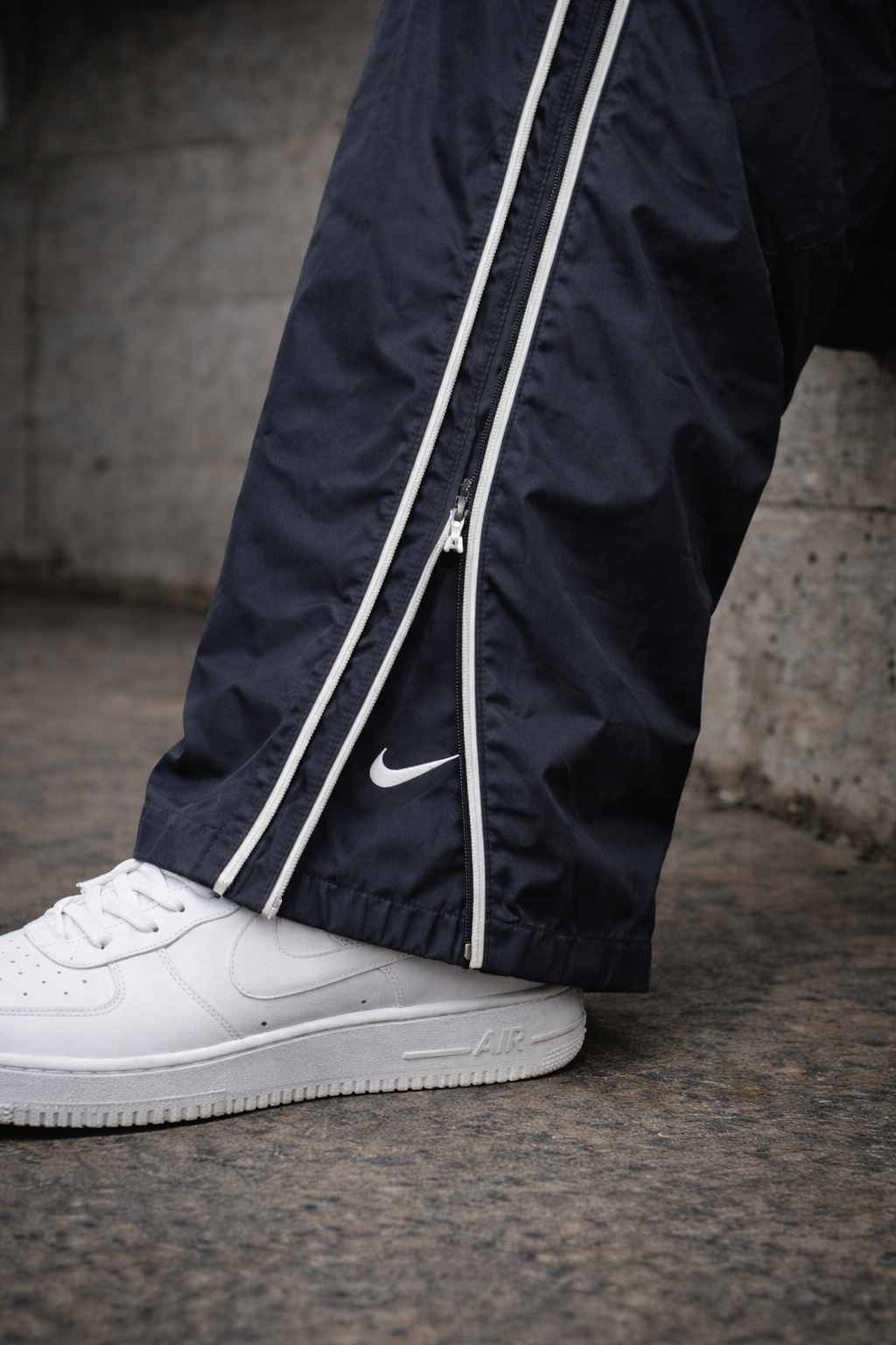 Trackpants